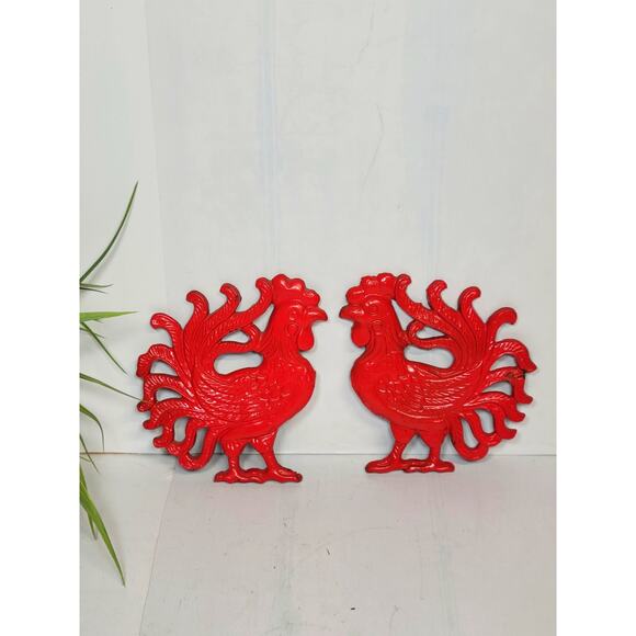 Vintage Cast Iron Rooster Wall Hangings, Red Farmhouse Decor - Picture 1 of 4